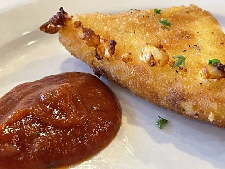 Fried Mozzarella menu picture